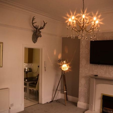 Апартаменти Harrogate Elite Living Екстер'єр фото