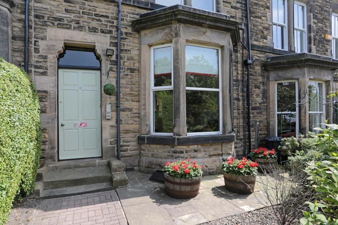 Апартаменти Harrogate Elite Living Екстер'єр фото